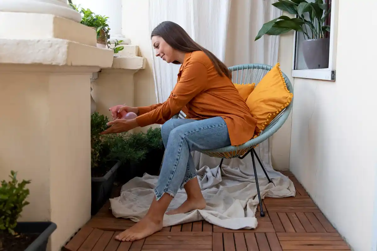 vermicompost worm bin Dutch apartment balcony