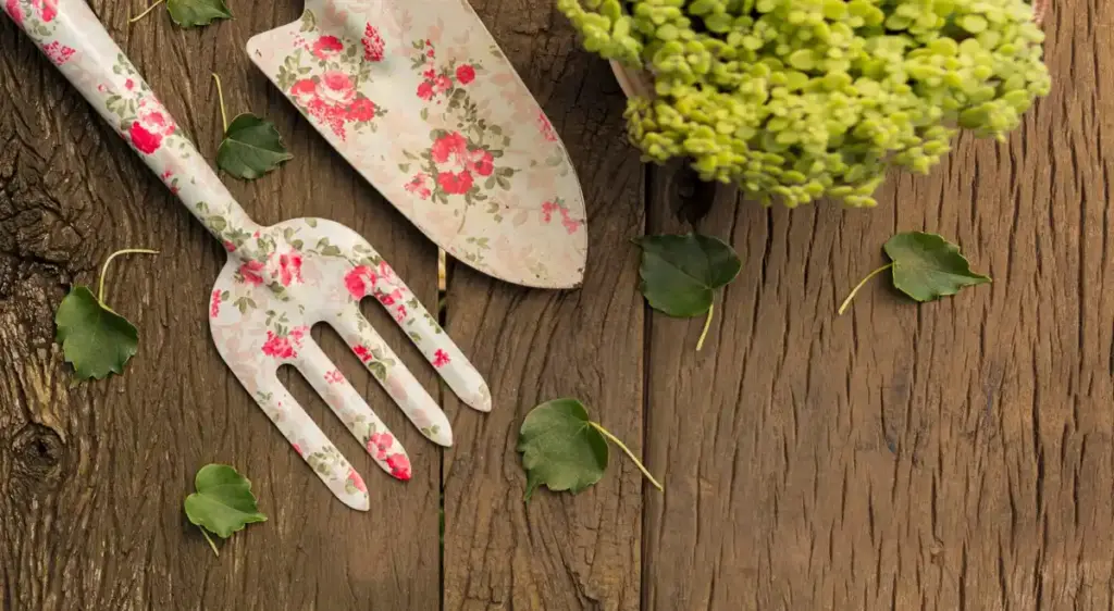 reuse old kitchen knife gardening Netherlands