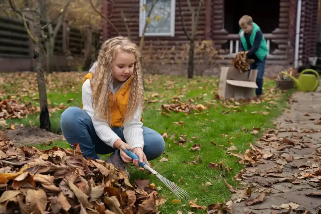 composting kitchen fruit in Dutch home garden