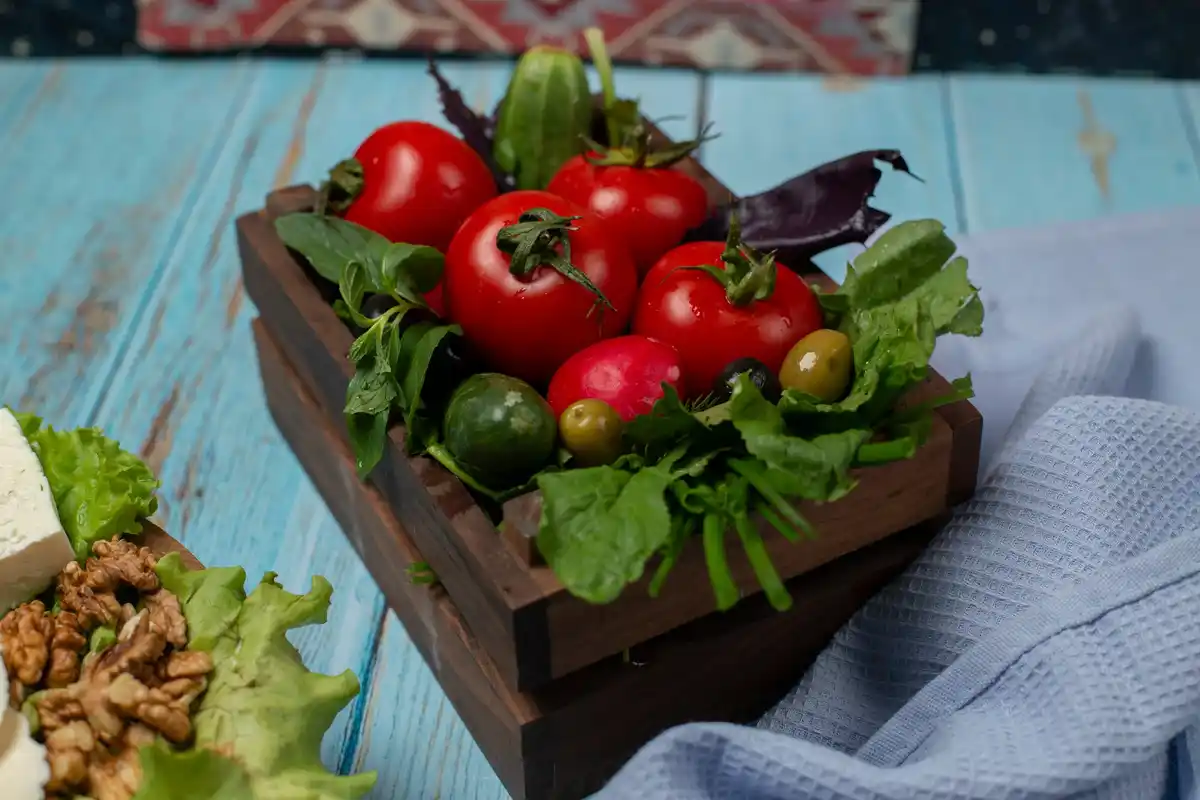 tomato basil companion planting netherlands