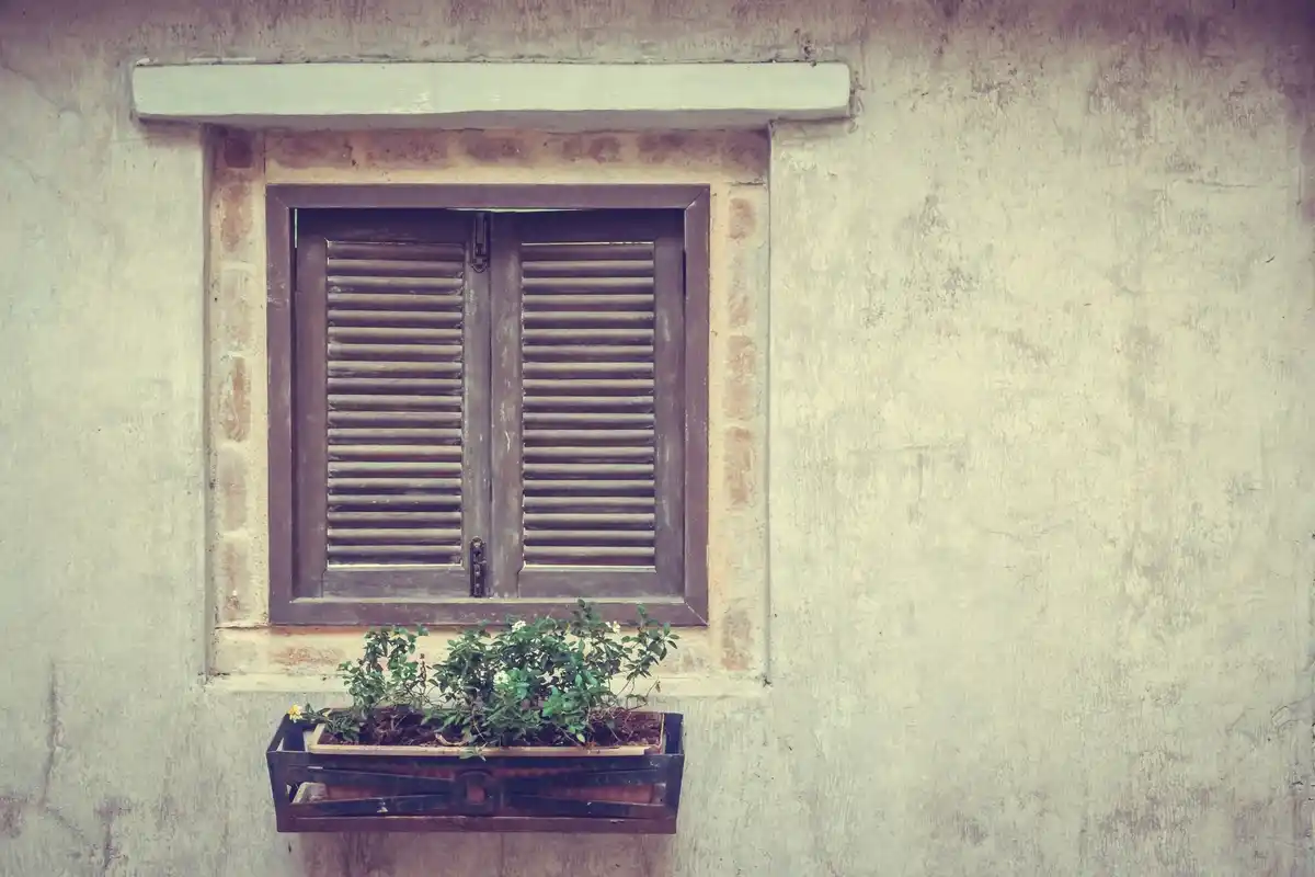 old windows garden greenhouse DIY